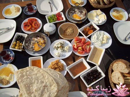 تزیین میز غذای خودمونی