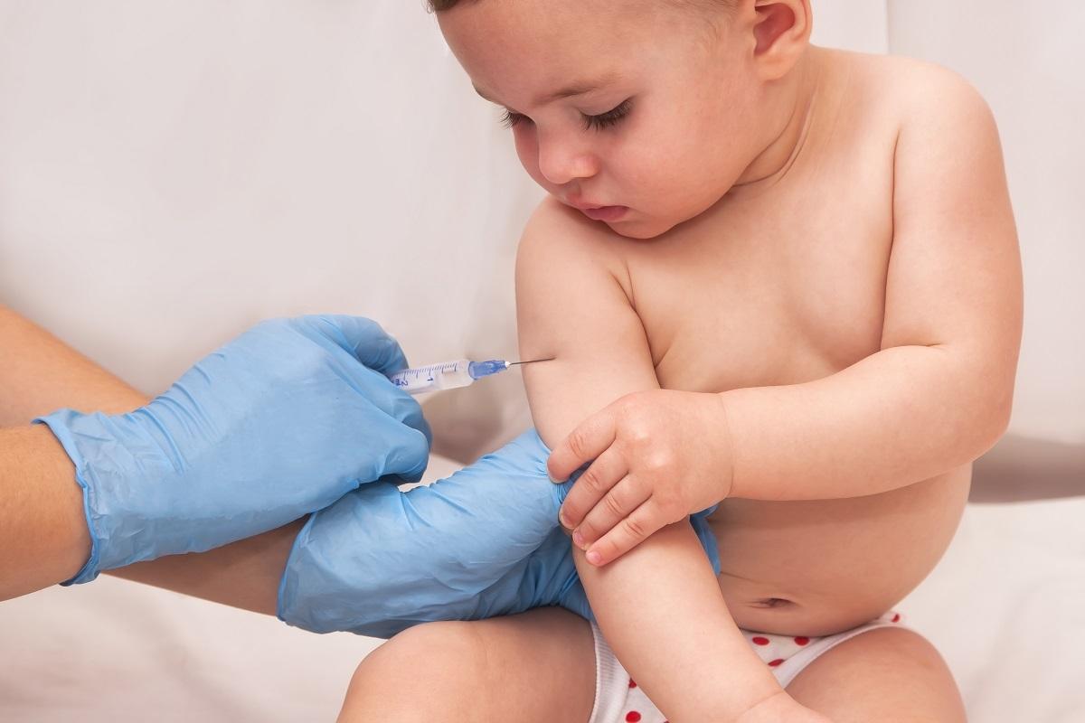 مراقبت‌های واکسن یک سالگی 